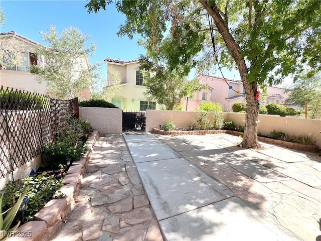 39 Belle La Blanc Ave, Las Vegas, NV 89123 - view of patio / terrace featuring a gate