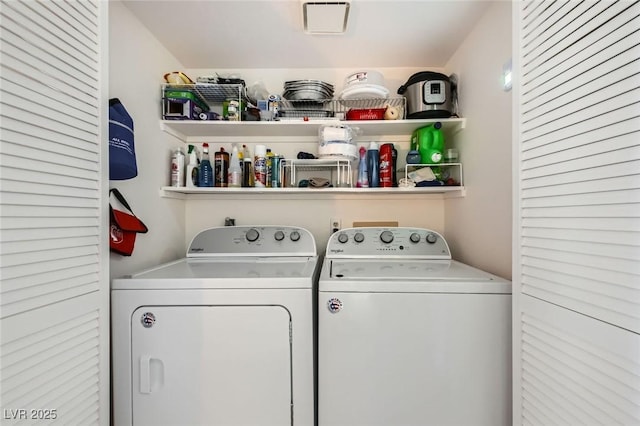 1104 Pinto Rock Ln Unit 101, Las Vegas, NV 89128 - laundry room with independent washer and dryer