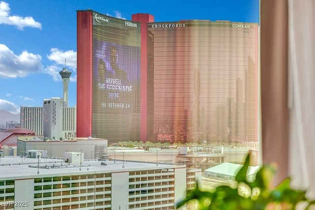 2000 N Fashion Show Dr Unit 2222, Las Vegas, NV 89109 - detailed view of a city view