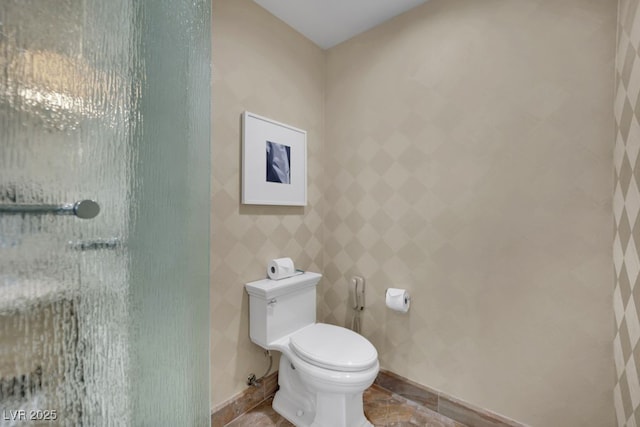 2000 N Fashion Show Dr Unit 2222, Las Vegas, NV 89109 - bathroom with a shower and tile patterned flooring