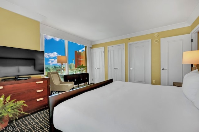 2000 N Fashion Show Dr Unit 2222, Las Vegas, NV 89109 - bedroom featuring two closets