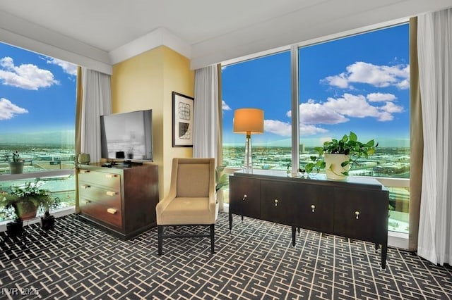 2000 N Fashion Show Dr Unit 2222, Las Vegas, NV 89109 - sunroom / solarium with healthy amount of natural light