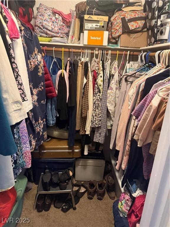 3150 Soft Breezes Dr Unit 1167, Las Vegas, NV 89128 - spacious closet featuring carpet