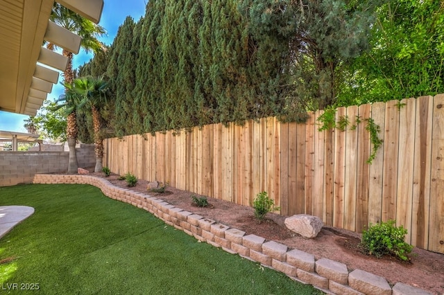 2501 Muirfield Ave, Henderson, NV 89074 - view of fenced backyard