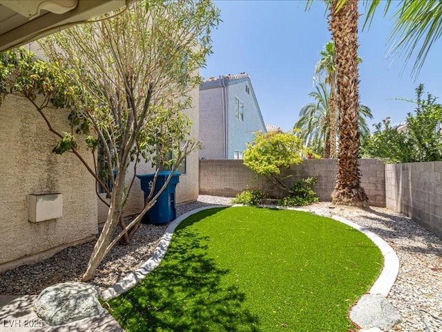 7924 Mcdowell Dr, Las Vegas, NV 89129 - view of fenced backyard