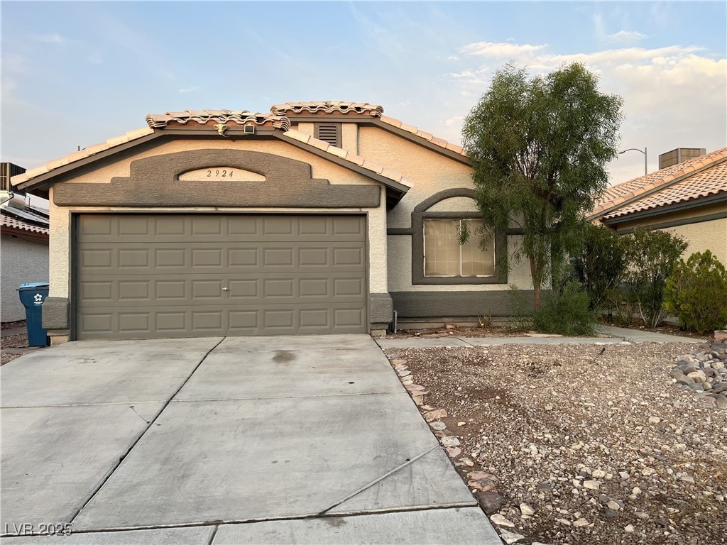 2924 Mount Hope Dr, Las Vegas, NV 89156 - photo 1