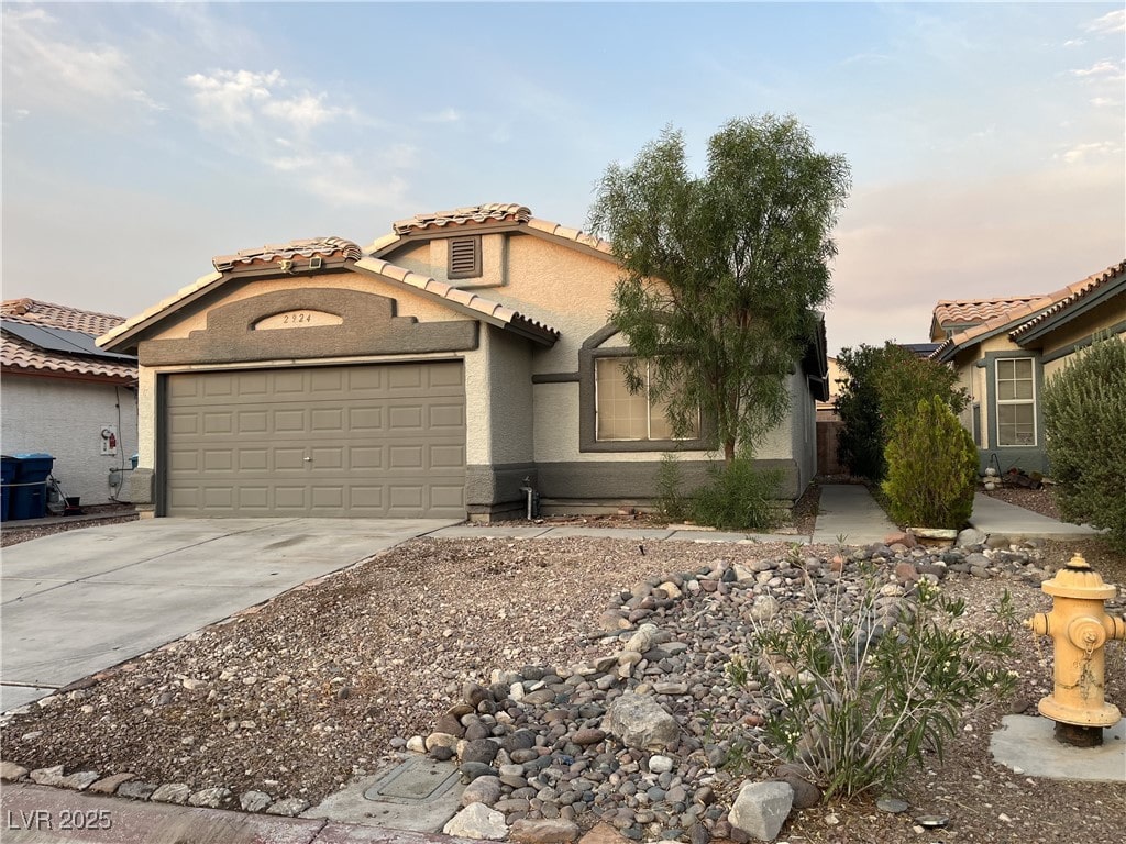 2924 Mount Hope Dr, Las Vegas, NV 89156 - photo 3