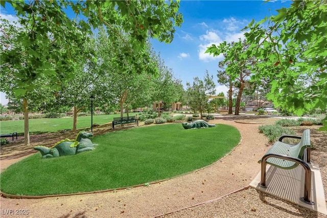 21 Rue De Degas, Henderson, NV 89074 - view of property's community featuring a lawn