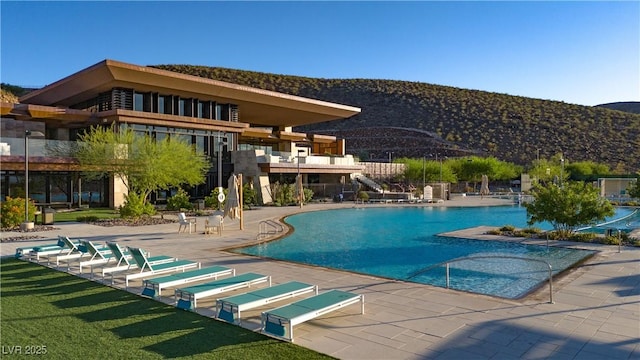 12 Wanderlust Ct, Henderson, NV 89012