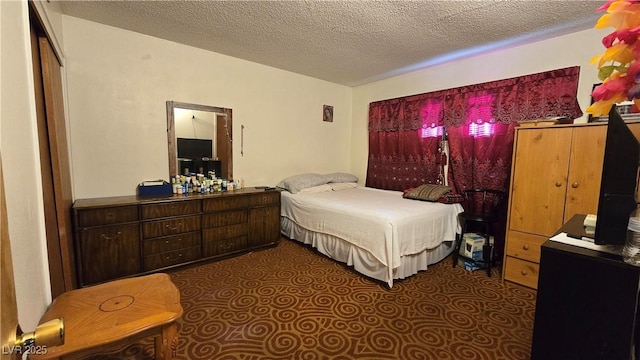 5209 Del Monte Ave, Las Vegas, NV 89146 - bedroom featuring a textured ceiling