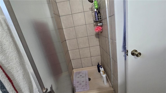 5209 Del Monte Ave, Las Vegas, NV 89146 - bathroom with a shower stall