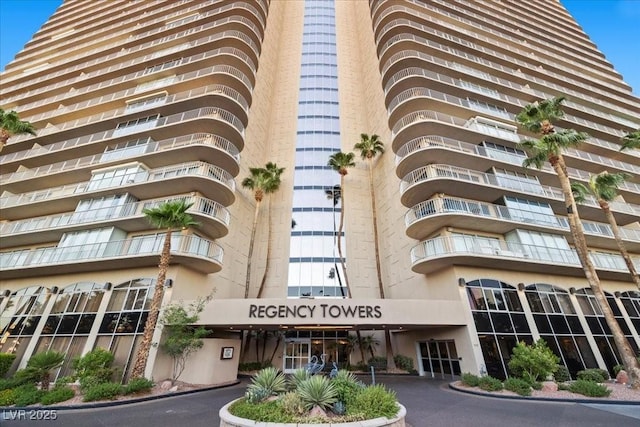 3111 Bel Air Dr Unit 21A & 21C, Las Vegas, NV 89109 - view of property