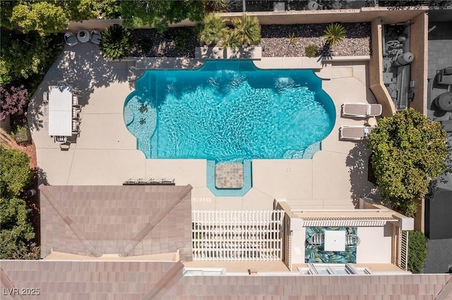 712 Proud Eagle Ln, Las Vegas, NV 89144 - view of swimming pool
