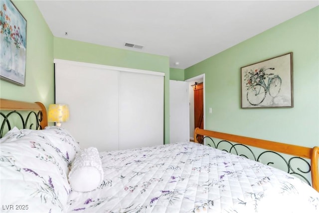 6536 Pleasant Plains Way, Las Vegas, NV 89108 - bedroom featuring a closet