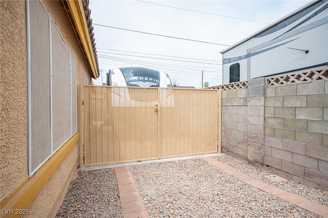 4616 E Idaho Ave, Las Vegas, NV 89104 - view of yard with a gate