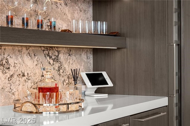 387 Solitude Peak Ln, Henderson, NV 89012 - detailed view of tasteful backsplash