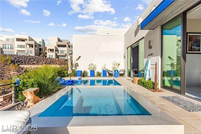 387 Solitude Peak Ln, Henderson, NV 89012 - view of outdoor pool