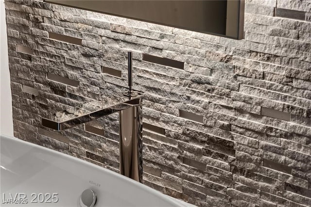 387 Solitude Peak Ln, Henderson, NV 89012 - bathroom view
