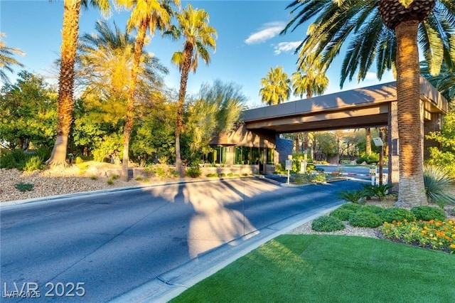 387 Solitude Peak Ln, Henderson, NV 89012 - view of property's community