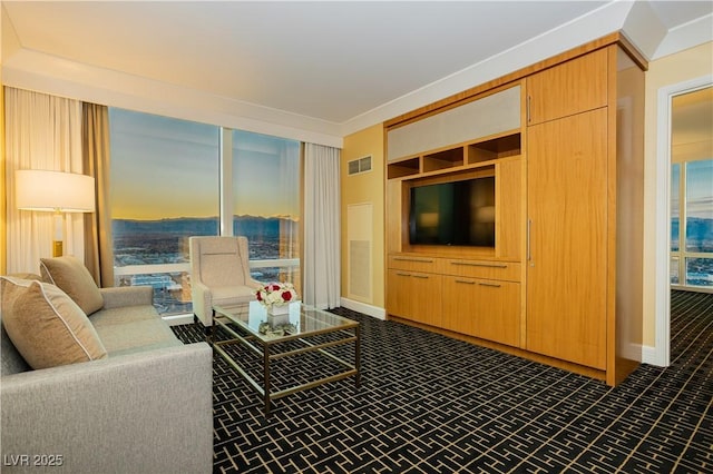 2000 Fashion Show Dr Unit 5022, Las Vegas, NV 89109 - living area with baseboards