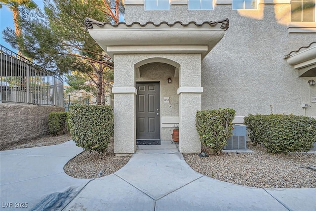 9050 Warm Springs Rd Unit 2050, Las Vegas, NV 89148 - property entrance with stucco siding
