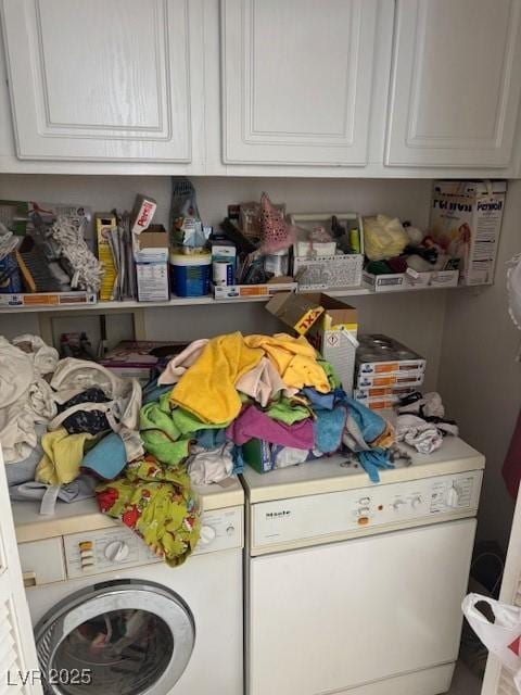 9940 Trailing Vine St, Las Vegas, NV 89183 - laundry area with washing machine and dryer and cabinet space