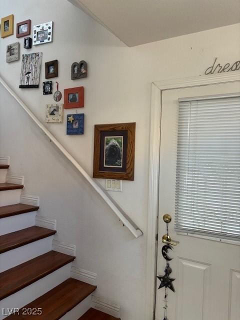 9940 Trailing Vine St, Las Vegas, NV 89183 - view of stairs