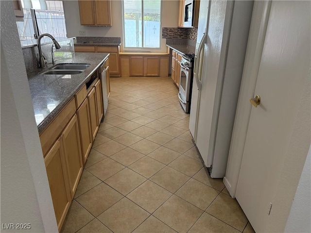 727 Roberta Alecia Ave, North Las Vegas, NV 89031 - photo 8