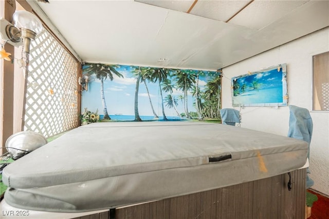 6513 Hyde Ave, Las Vegas, NV 89107 - sunroom / solarium featuring a jacuzzi