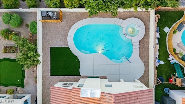 2107 Fountain Springs Dr, Henderson, NV 89074 - bird's eye view of a pool area