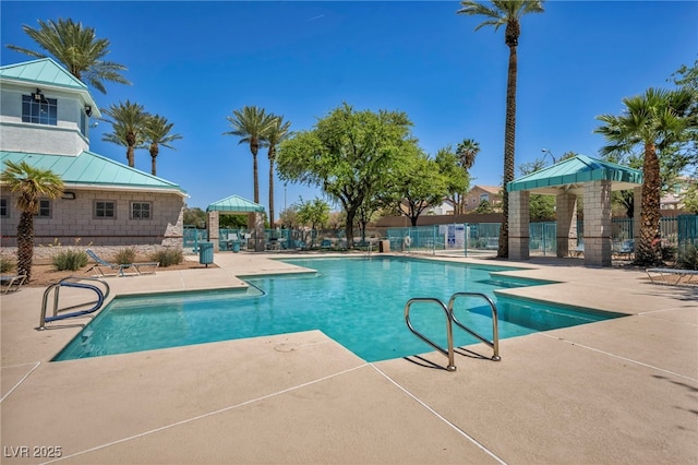 2180 Polynesia Cir, Henderson, NV 89074 - community pool with a patio