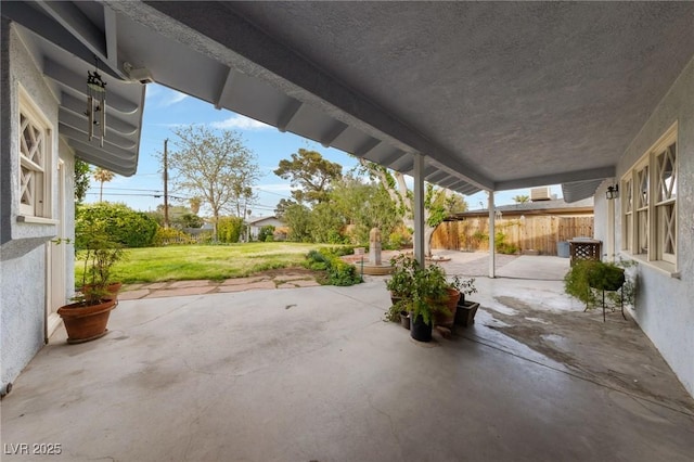 2400 Llewellyn Dr, Las Vegas, NV 89102 - view of patio / terrace