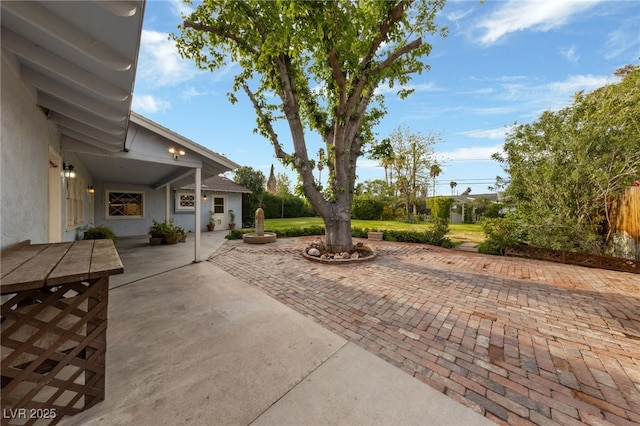 2400 Llewellyn Dr, Las Vegas, NV 89102 - photo 29