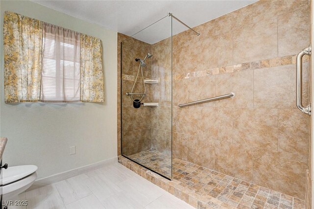 2851 S Valley View Blvd Unit 1039, Las Vegas, NV 89102 - bathroom with toilet and tiled shower