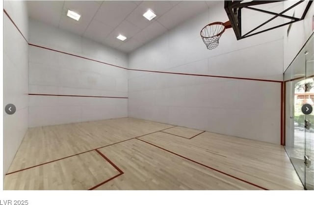 220 E Flamingo Rd Unit 317, Las Vegas, NV 89169 - view of community featuring a sport court