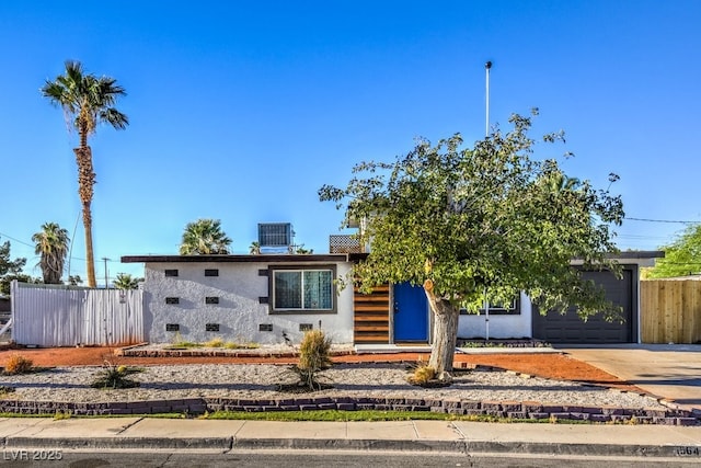 1564 Vegas Valley Dr, Las Vegas, NV 89169 - photo 1