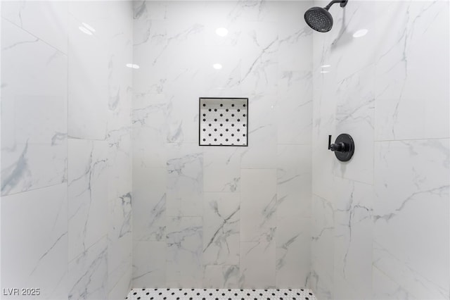 1012 Greystone Dr, Las Vegas, NV 89108 - bathroom with tiled shower