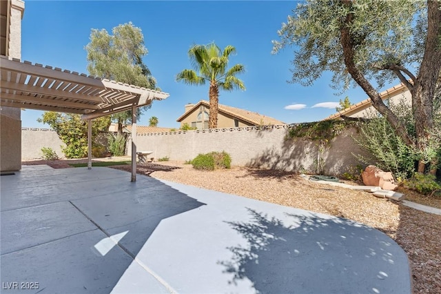 1908 Summit Pointe Dr, Las Vegas, NV 89117 - fenced backyard with a patio and a pergola