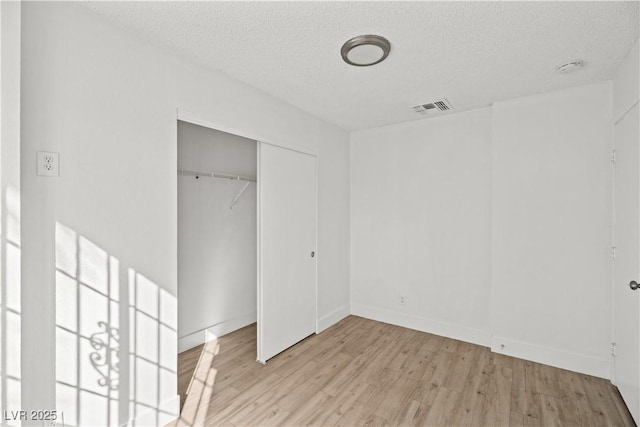 5458 Walton Heath Ave, Las Vegas, NV 89142 - photo 22