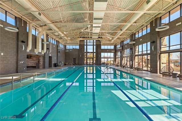 10179 Emerald Sunset Ct, Las Vegas, NV 89148 - view of indoor community pool