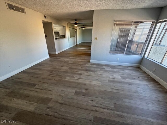 1460 Hialeah Dr Unit D, Las Vegas, NV 89119 - photo 17