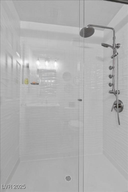 8083 Shadowvale Dr, Las Vegas, NV 89147 - photo 34
