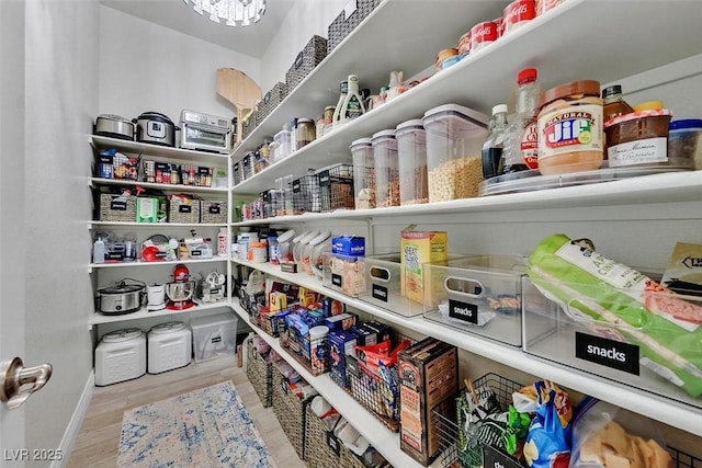 5801 Exbury Gardens Ct, Las Vegas, NV 89118 - view of pantry