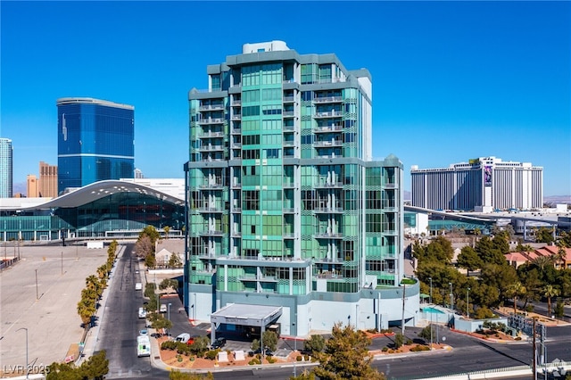 360 E Desert Inn Rd Unit 407, Las Vegas, NV 89109 - view of building exterior featuring a view of city
