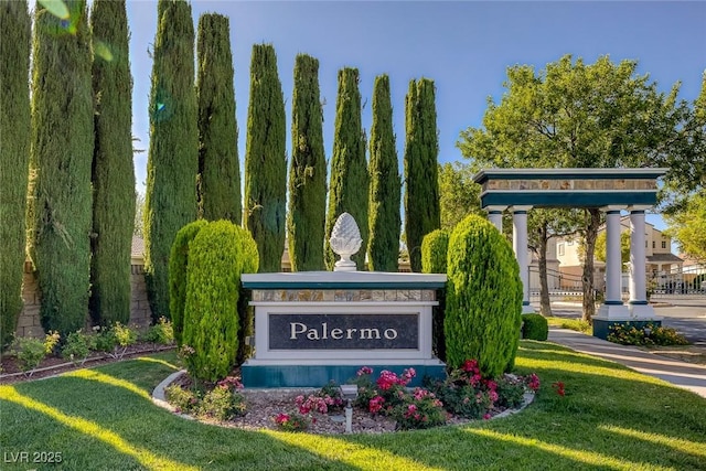 1246 Diamond Valley St, Henderson, NV 89052 - community sign featuring a lawn