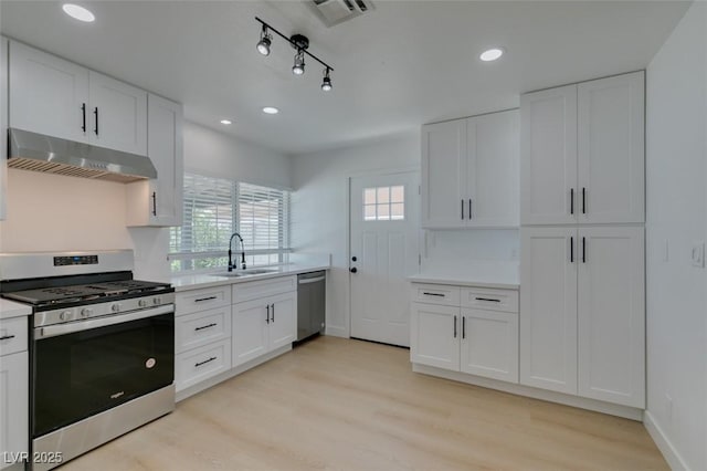 1852 E Viking Rd, Las Vegas, NV 89169 - photo 8