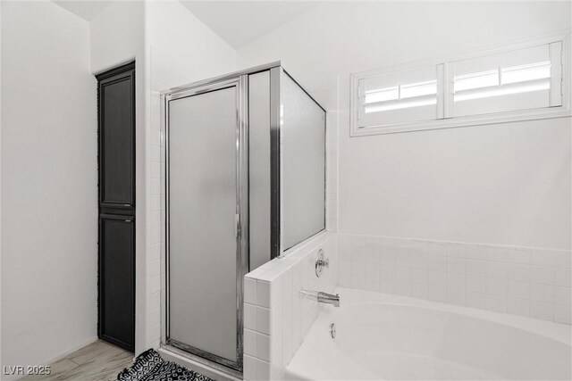 9105 Chenin Ave, Las Vegas, NV 89129 - full bath with a garden tub and a stall shower