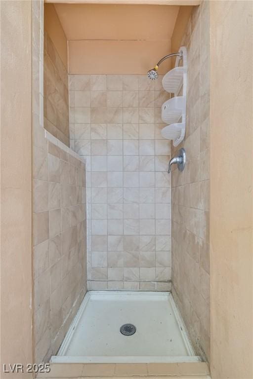 3877 Platis Cir, Las Vegas, NV 89103 - full bathroom featuring tiled shower