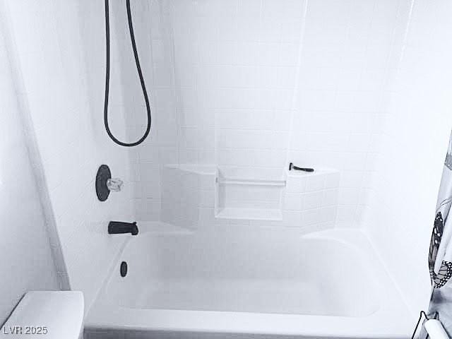 4314 Flaming Ridge Trl, Las Vegas, NV 89147 - bathroom with shower / tub combination