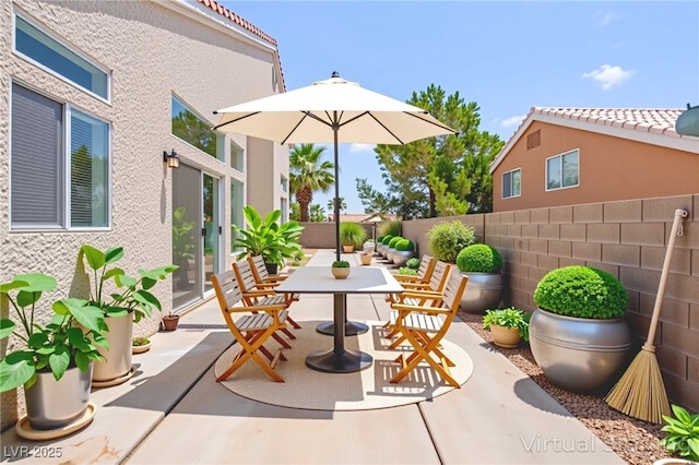9011 Aldershot Ct, Las Vegas, NV 89147 - view of patio / terrace featuring outdoor dining area